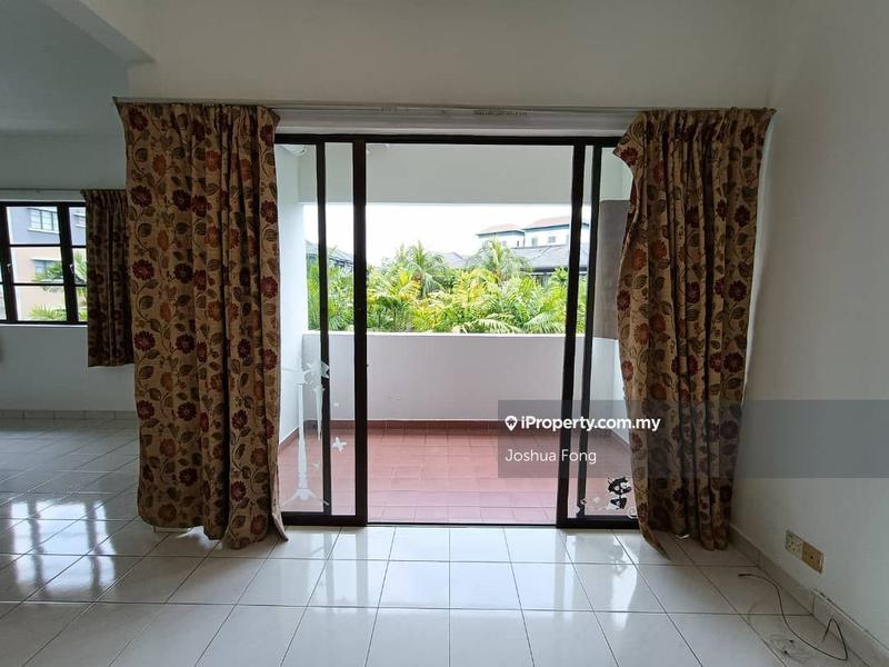 For Sale - Villa OUG