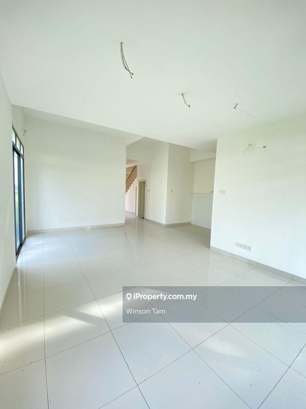 3-storey Terraced House for Sale in Lakeclub Parkhomes Rawang, Rawang by Winson Tam - iProperty.com.my