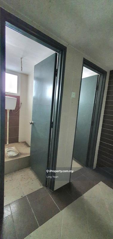 Shop / Office untuk Dijual di Pusat Bandar Putra Permai, Seri Kembangan oleh Ling Yean - iProperty.com.my