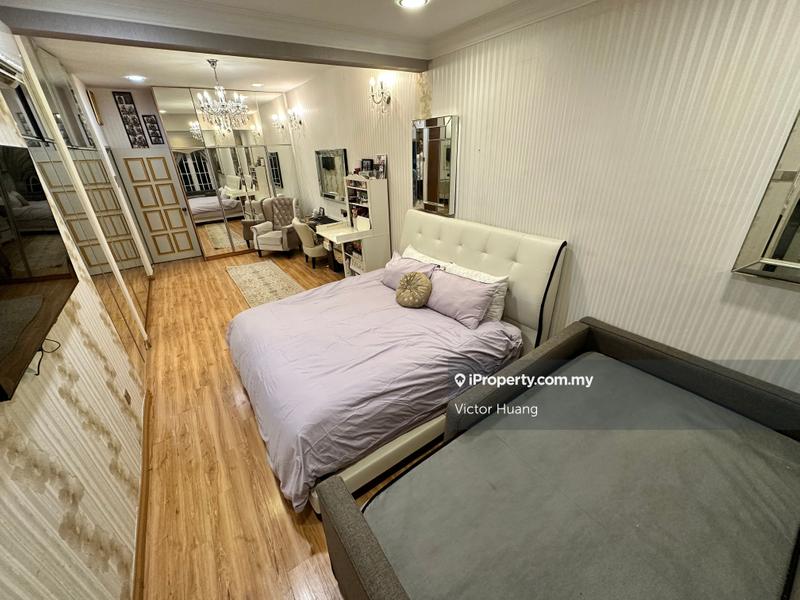 Rumah Berkembar untuk Dijual di Kelana Jaya, Petaling Jaya oleh Victor Huang - iProperty.com.my