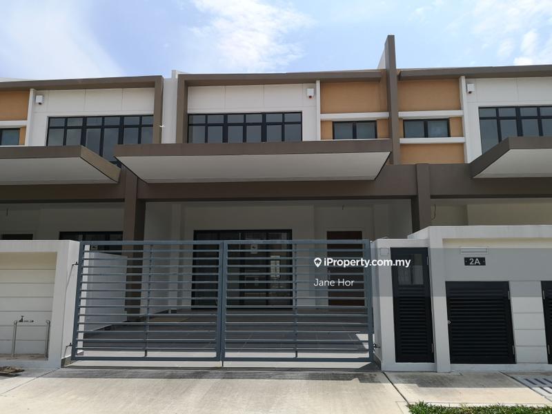 Rumah Teres 2-Tingkat untuk Dijual di 16 Sierra, Puchong oleh Jane Hor - iProperty.com.my