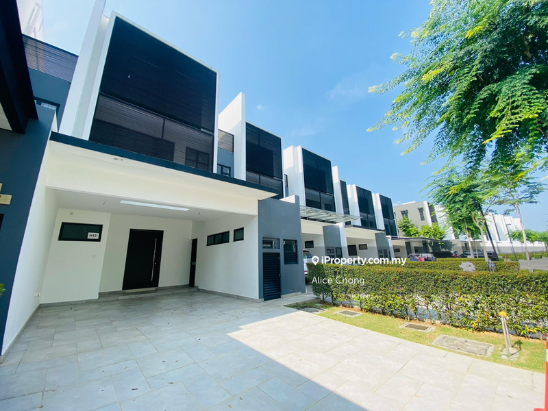 3-storey Terraced House for Sale in The Kews Senibong Leisure Farm, Gelang Patah by Alice Chong - iProperty.com.my