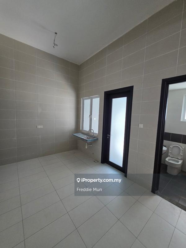 Semi-Detached House for Sale in Taman Equine, Seri Kembangan by Freddie Mun - iProperty.com.my