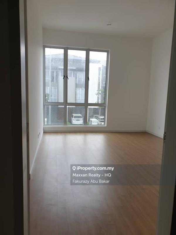 Townhouse for Sale in Ridgefield Residence, Kajang by Fakurazy Abu Bakar - iProperty.com.my