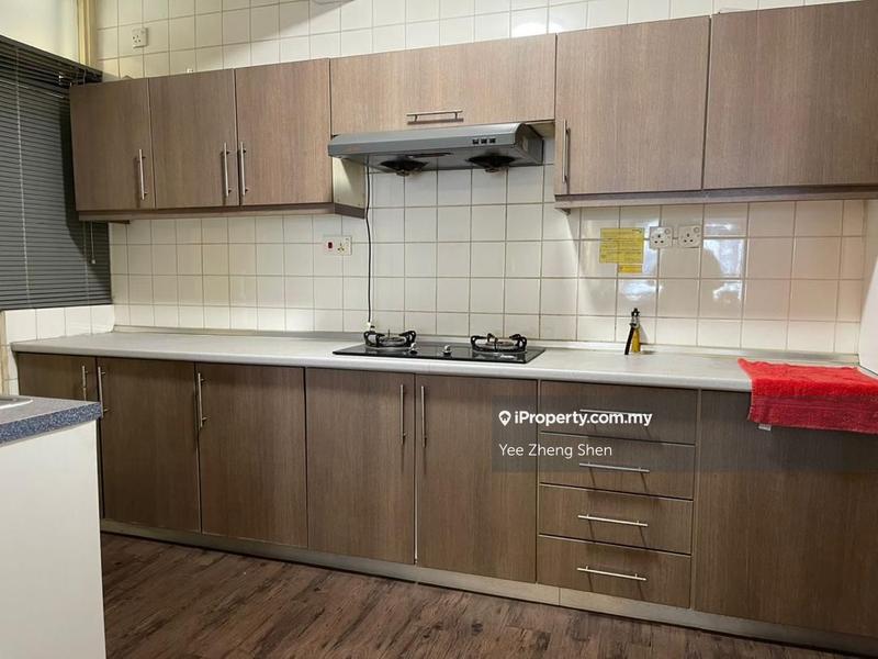 Condominium for Sale in Mont Kiara Pines by Yee Zheng Shen - iProperty.com.my