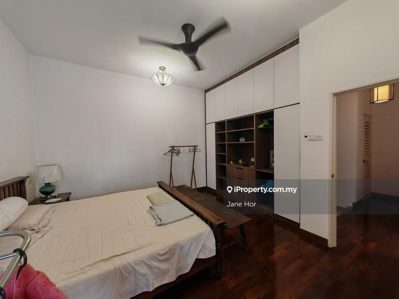 Townhouse for Sale in 16 Sierra, Puchong by Jane Hor - iProperty.com.my