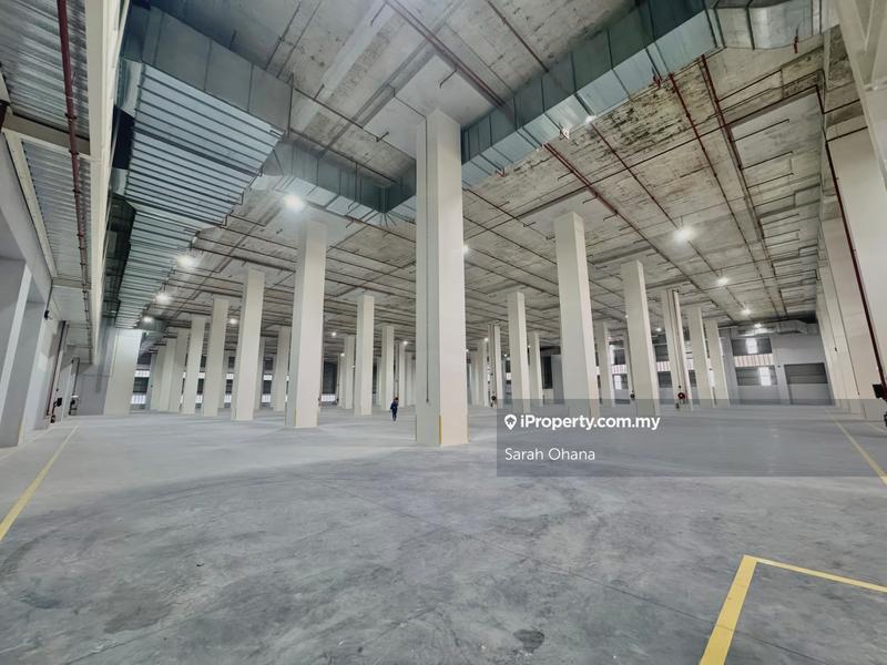 For Rent - Shah Alam – Light Industrial Mega Warehouse – High Ceiling | Loading Bays | ESFR