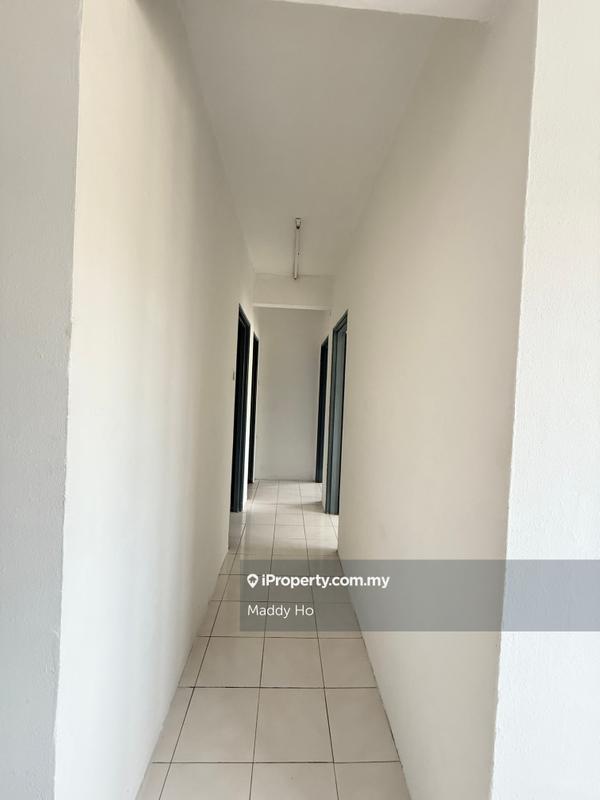 For Sale - Suria Kinrara