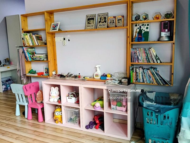 Rumah Berkembar untuk Dijual di Serdang, Seri Kembangan oleh Jacqueline Mar - iProperty.com.my