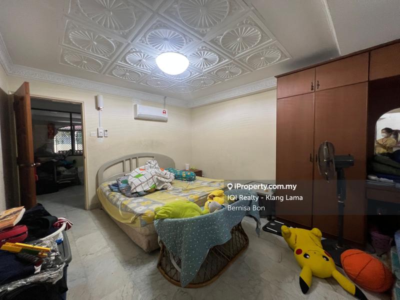 Bungalow House for Sale in Taman Paramount, Petaling Jaya by Bernisa Bon - iProperty.com.my