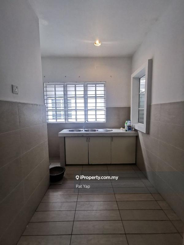 Rumah Berangkai 2.5 Tingkat untuk Dijual di Kota Kemuning, Shah Alam oleh Pat Yap - iProperty.com.my