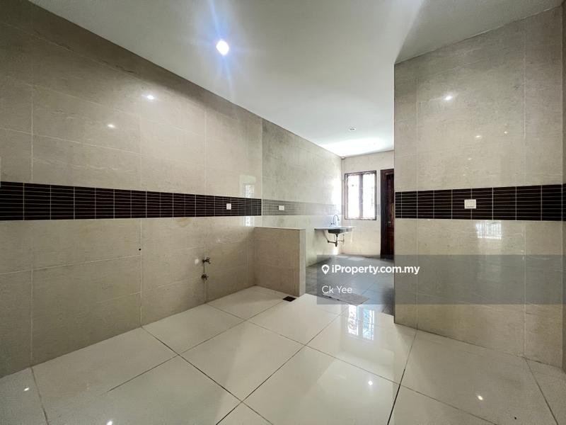 Rumah Teres 2-Tingkat untuk Dijual di Bandar Kinrara Seksyen 1, Bandar Kinrara oleh Ck Yee - iProperty.com.my