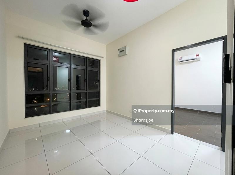 Kondominium untuk Dijual di Aura Residence oleh Shamzjoe - Living Room - iProperty.com.my