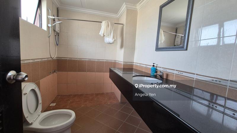 Condominium for Sale in Marina Court Resort Condominium by Angela Yen - iProperty.com.my
