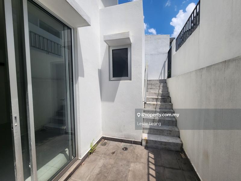 Rumah Berangkai 2 Tingkat untuk Dijual di Kota Emerald, Rawang oleh Leslie Leong - iProperty.com.my