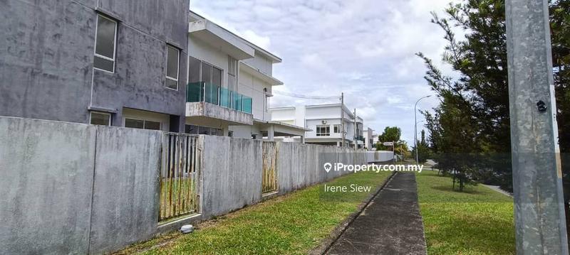 2-storey Terraced House for Sale in Suriaman 3, Suria Heights, Seremban 2, Bandar Sri Sendayan by Irene Siew - iProperty.com.my