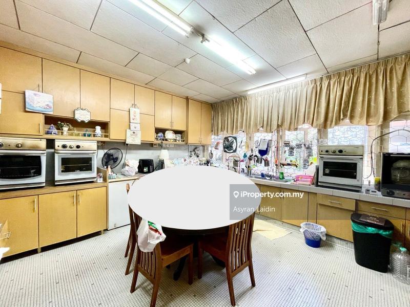 Bungalow House for Sale in Seksyen 16, Petaling Jaya by Asyran Laidin - iProperty.com.my
