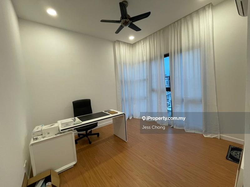 Townhouse for Sale in 16 Sierra, Puchong by Jess Chong - iProperty.com.my