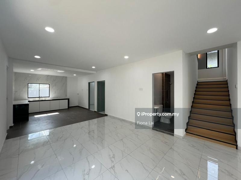 Bungalow House for Sale in Taman Kebun Teh, Johor Bahru by Fiona Lai - iProperty.com.my