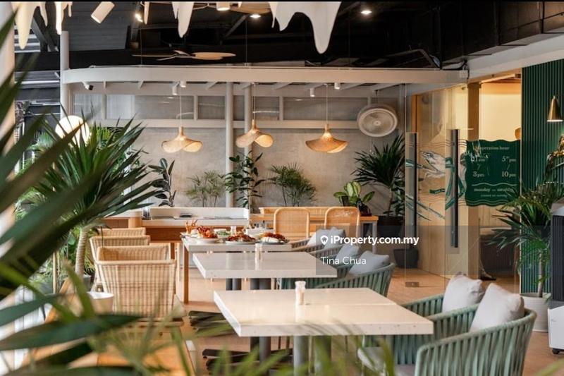 For Rent - 2,700sqft, F&B Lot