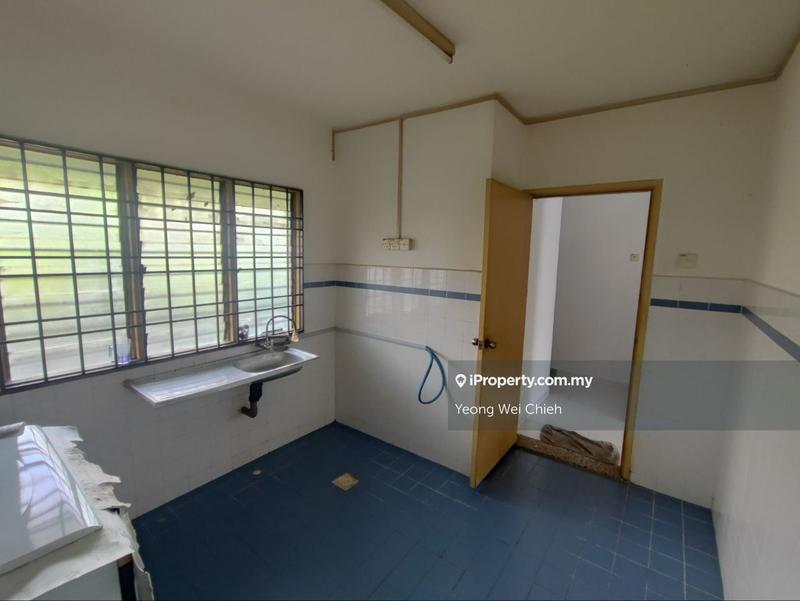 2.5-storey Terraced House for Sale in Kampung Lapan Melaka, Melaka City by Yeong Wei Chieh - iProperty.com.my