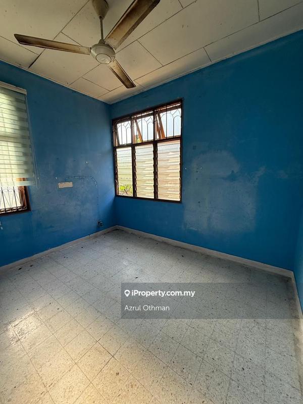 Rumah Teres 1-Tingkat untuk Dijual di Taman Paroi Jaya, Seremban oleh Azrul Othman - iProperty.com.my