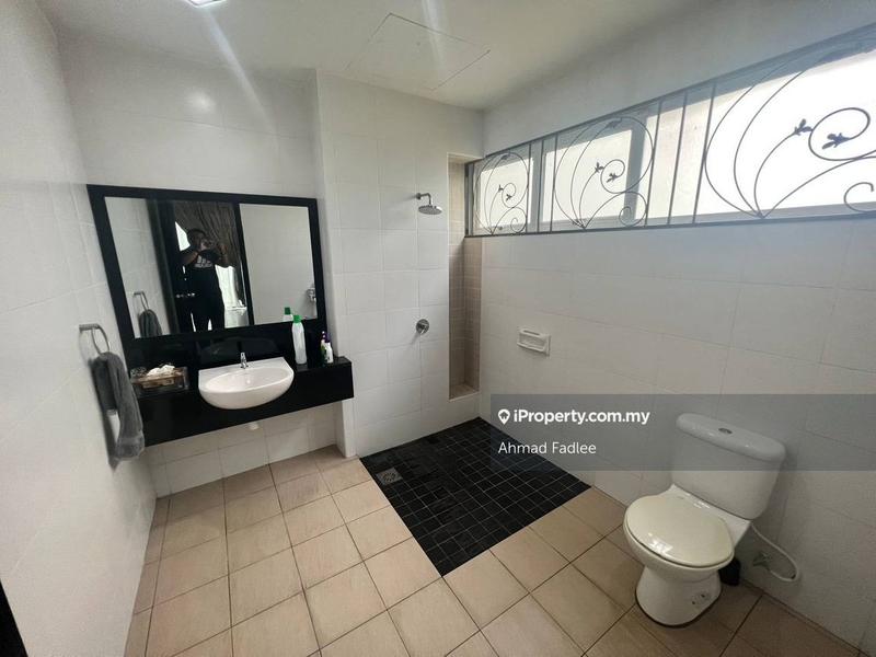 Bungalow House untuk Dijual di Kayangan Heights, Shah Alam oleh Ahmad Fadlee - iProperty.com.my