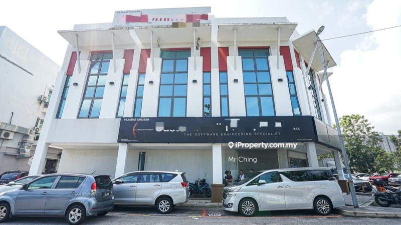 For Rent - Corner Ground Shop 40x75 Most Busiest Road Kenari Puchong Jaya