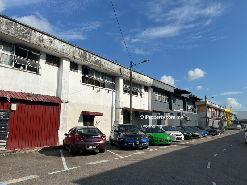 Shop-Office for Sale in Taman Universiti 2 Storey Shophouse, Skudai by Yvonne Ng - iProperty.com.my
