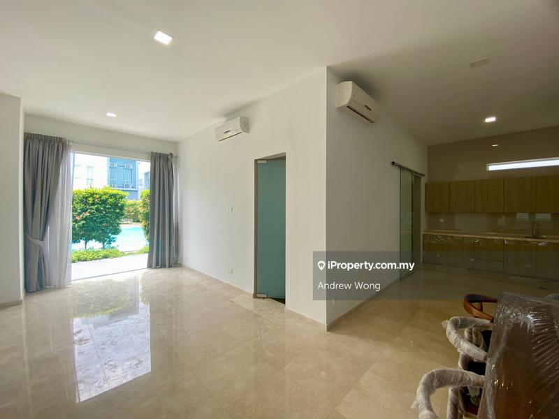 Bungalow House untuk Dijual di Lakefront Villa, Cyberjaya oleh Andrew Wong - iProperty.com.my