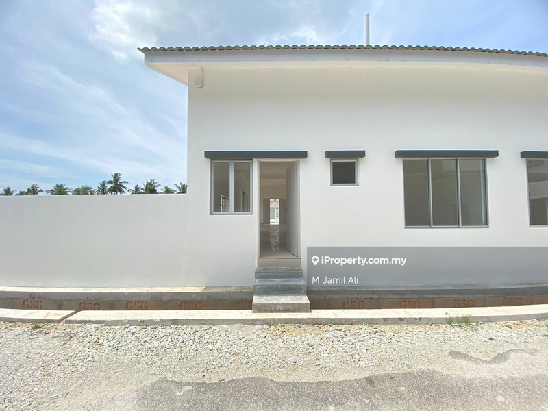 1-storey Terraced House for Sale in Taman Desa Cemerlang, Batu Pahat by M Jamil Ali - iProperty.com.my