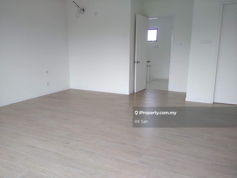 Rumah Teres 3-Tingkat untuk Dijual di Kampung Sungai Lalang, Semenyih oleh KK Sah - iProperty.com.my