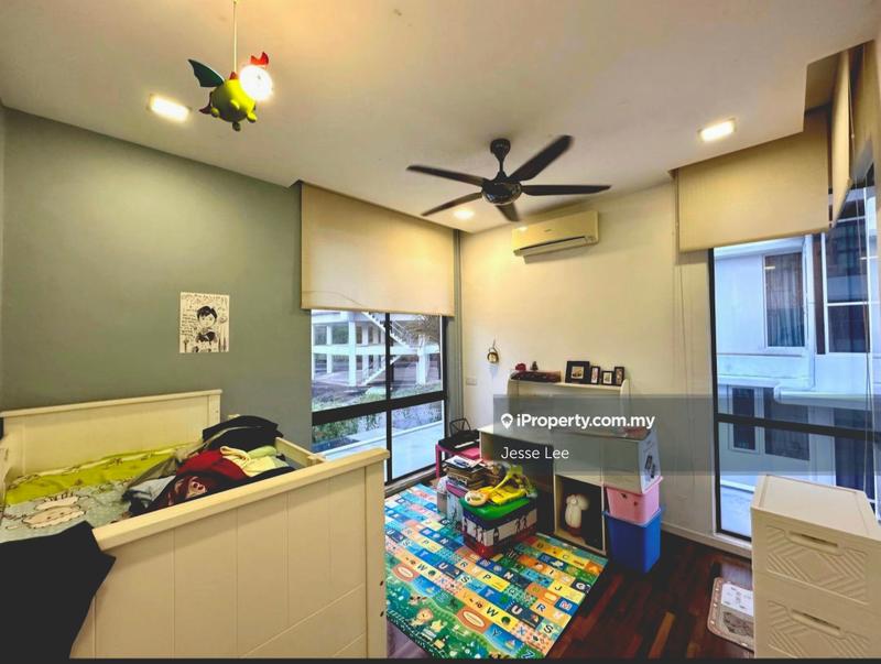 Rumah Berkembar untuk Dijual di Bandar Country Homes, Rawang oleh Jesse Lee - iProperty.com.my