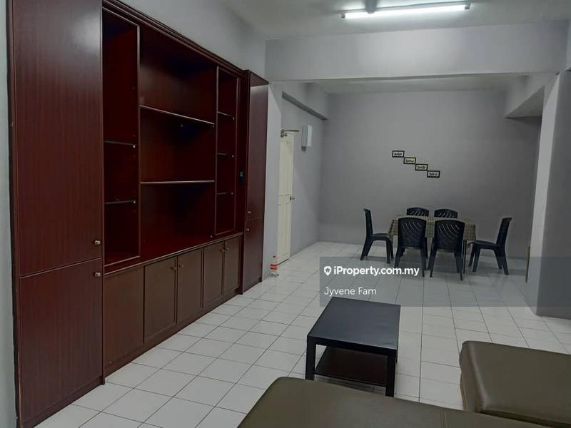 For Rent - Evergreen Park Scot Pine