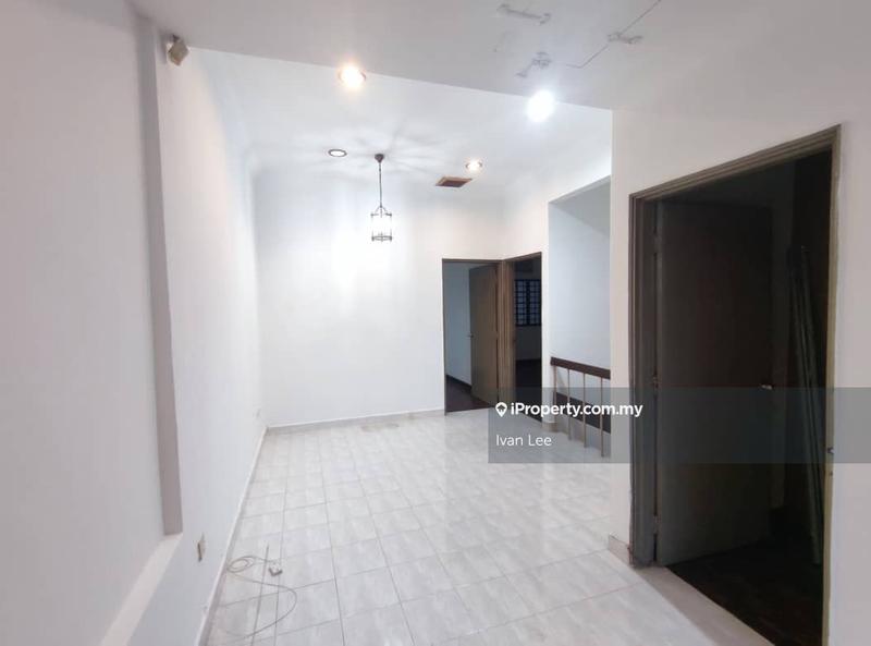 Rumah Berangkai 2 Tingkat untuk Dijual di Seksyen 19, Petaling Jaya oleh Ivan Lee - iProperty.com.my