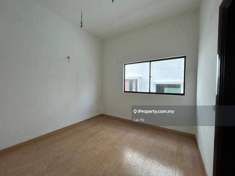 Rumah Berkembar untuk Dijual di Putra Heights, Subang Jaya oleh Lai Yk - iProperty.com.my
