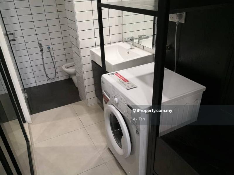 Service Residence for Sale in Flexus Signature by Daren Tan - iProperty.com.my