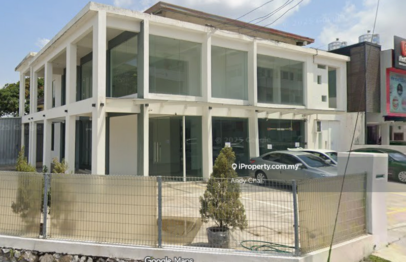 For Rent - Corner Commercial semi D