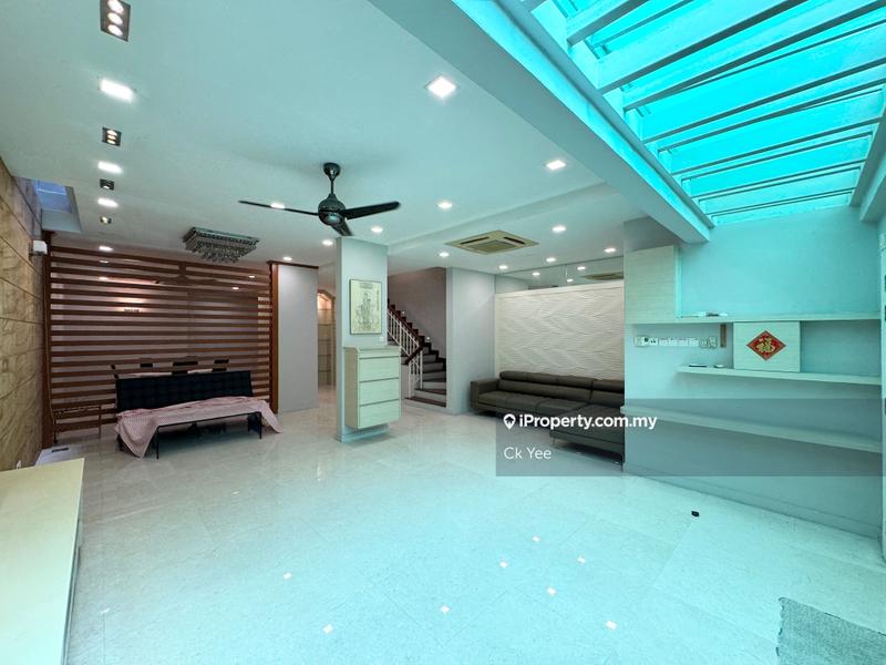 3-storey Terraced House for Sale in Jalil Sutera, Bukit Jalil by Ck Yee - iProperty.com.my
