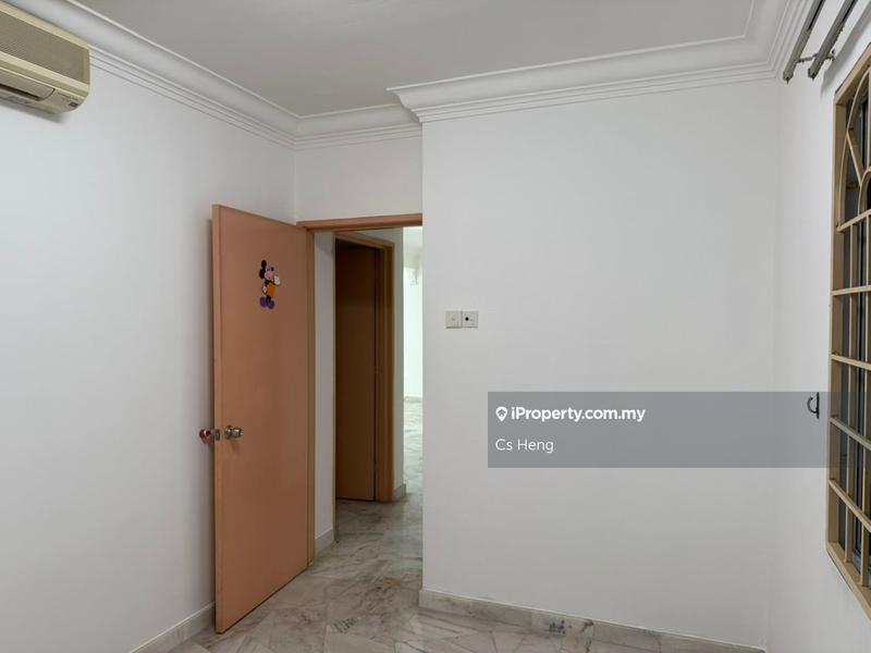 For Sale - Sri Intan 2