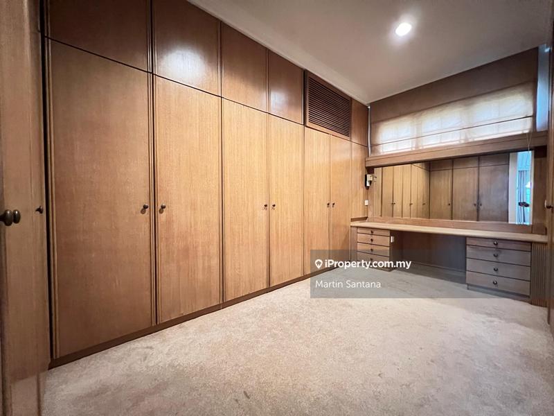 Bungalow House for Sale in Taman Bukit Pantai, Bangsar by Martin Santana - iProperty.com.my