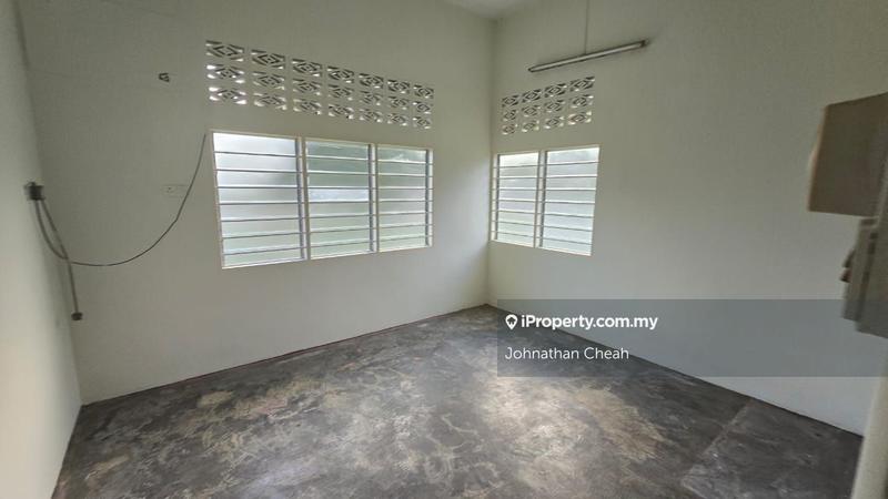 Bungalow House for Sale in Taman Bukit Mas, Taiping by Johnathan Cheah - iProperty.com.my
