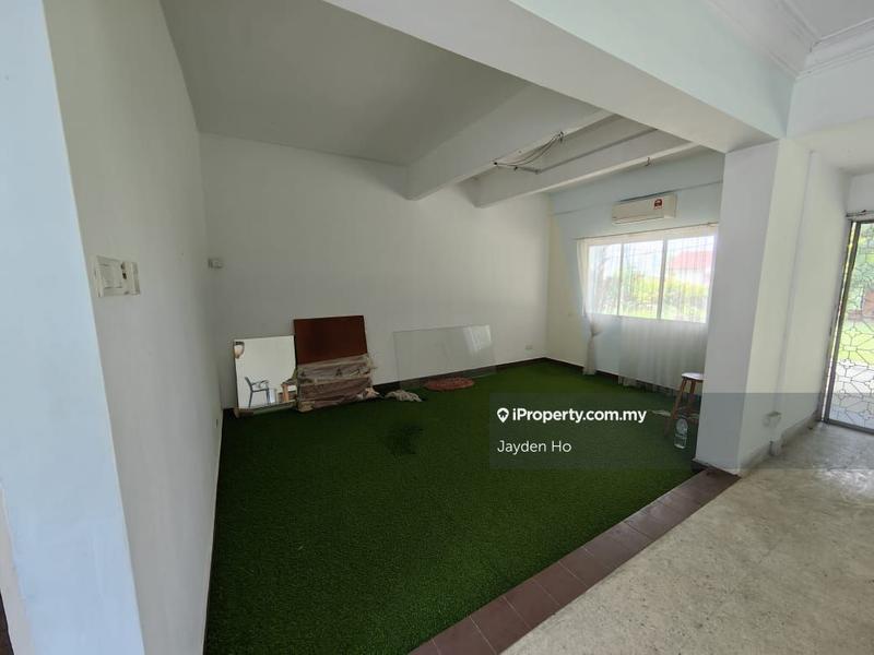 Bungalow House for Sale in Sea Park, Petaling Jaya by Jayden Ho - iProperty.com.my