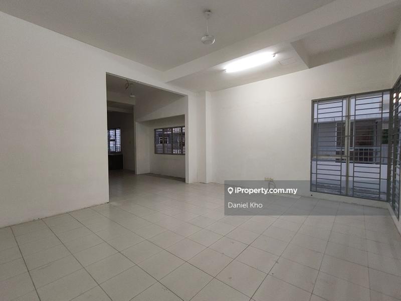 Semi-Detached House for Sale in Taman Kuala Selangor Utama, Kuala Selangor by Daniel Kho - iProperty.com.my
