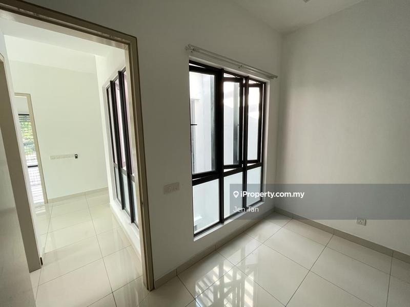 Rumah Berkembar untuk Dijual di Bandar Rimbayu, Telok Panglima Garang oleh Jen Tan - iProperty.com.my