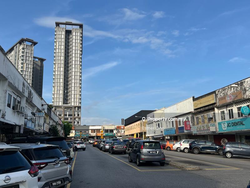 Bungalow House for Sale in Sea Park, Petaling Jaya by Esther Onn - iProperty.com.my
