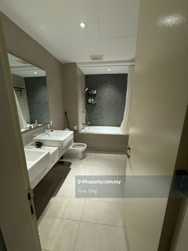 For Sale - Ooak Serviced Apartments @ Kiara 163