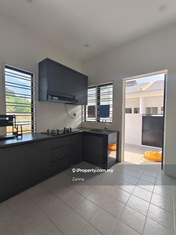 1-storey Terraced House for Sale in Pantai Suria, Pantai Remis by Zarina - iProperty.com.my
