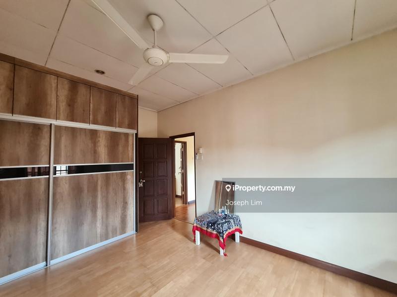 Rumah Berkembar untuk Dijual di Bandar Kinrara Seksyen 6, Bandar Kinrara oleh Joseph Lim - iProperty.com.my