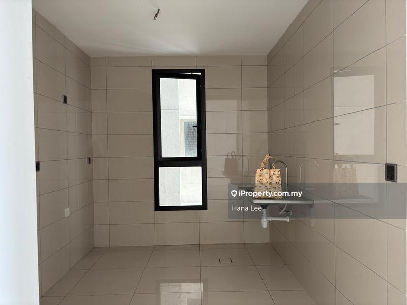Kediaman Servis untuk Dijual di Duta Park Residences oleh Hana Lee - iProperty.com.my
